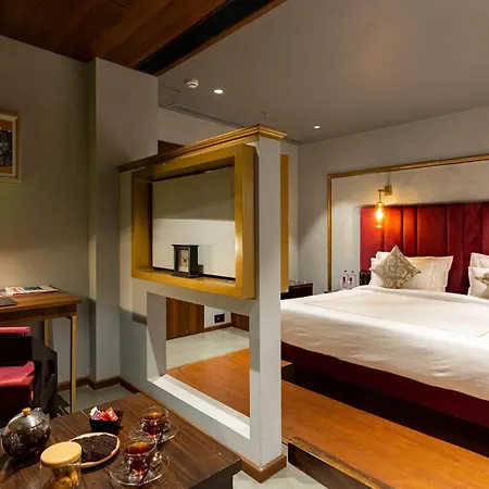Historia Royal Hotel Udaipur Room photo